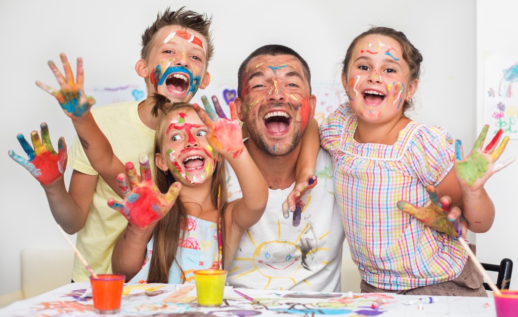 family painting activity